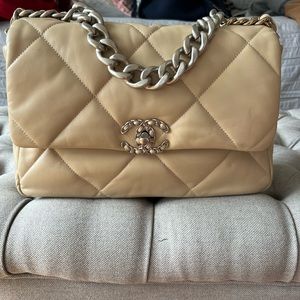 100% Authentic Chanel 19 Large